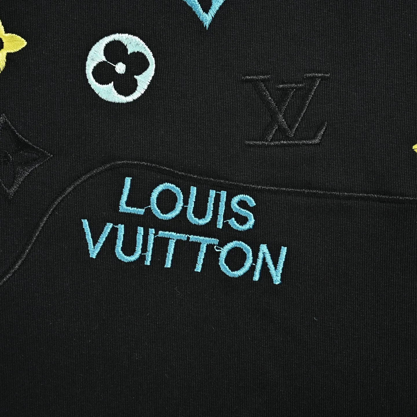 Louis Vuitton/ T